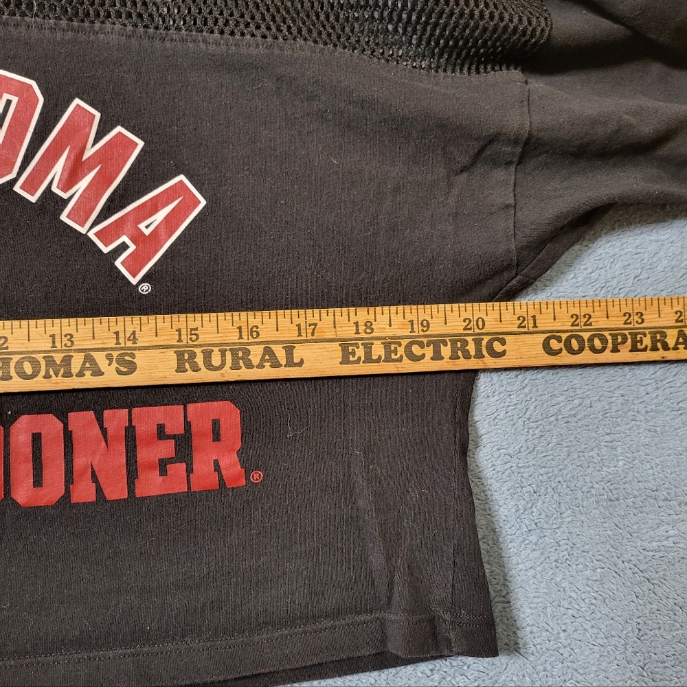 PINK Victoria Secret Oklahoma Sooners Shirt Women's XS Cropped Black - Picture 2 of 7